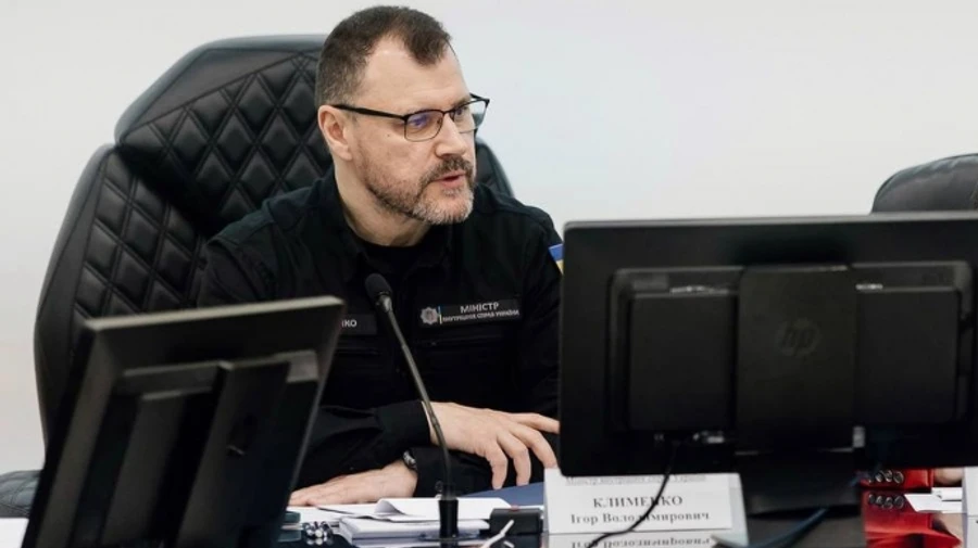 Глава МВС прокоментував протести: Ми навчились відчувати, що відбувається в країні