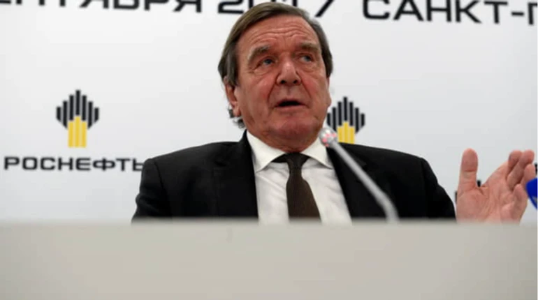 Шредер та інші друзі Путіна: як мережа колишніх політиків досі просуває російські інтереси в ЄС