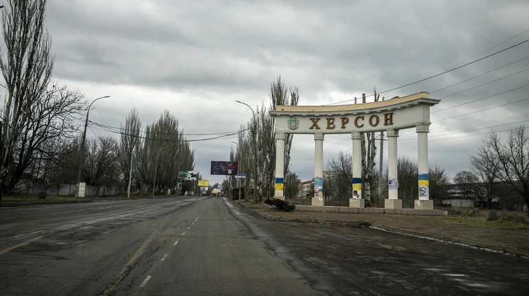 Росіяни знову атакували Херсон: четверо постраждалих