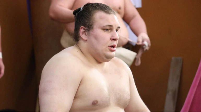 Сумоїст Аонішікі дізнався імена перших суперників на турнірі Haru basho