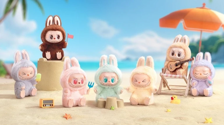 Режисер Паддінгтона створить фільм про іграшки Лабубу