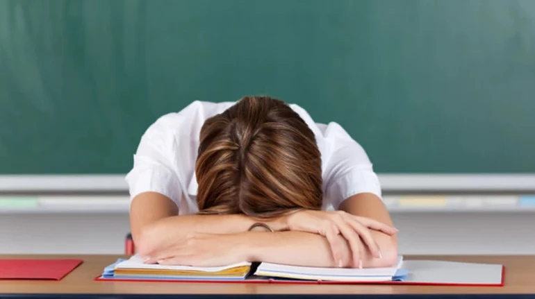 Во Львове учительница назвала ученика тупым, потому что его отец-военный им не занимается.