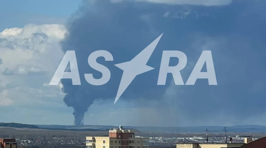 Дроны атаковали НПЗ в российских Орске и Перми, что за 1,5 тысячи км от Украины