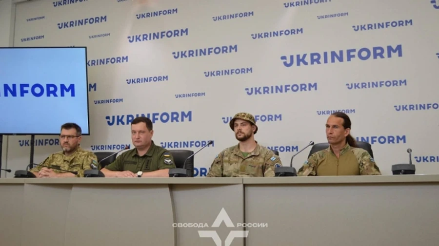 У ГУР розповіли, як росіянин, що підпалив корабель Серпухов, переходив на бік України