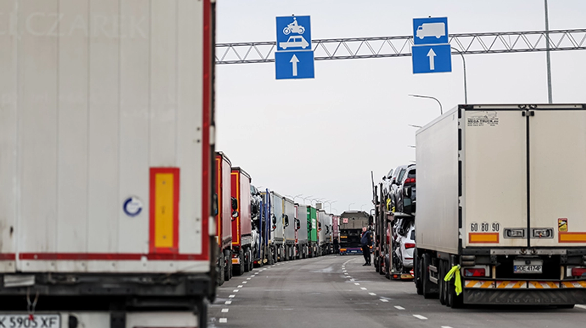 Polish hauliers threaten to block all checkpoints on border with ...