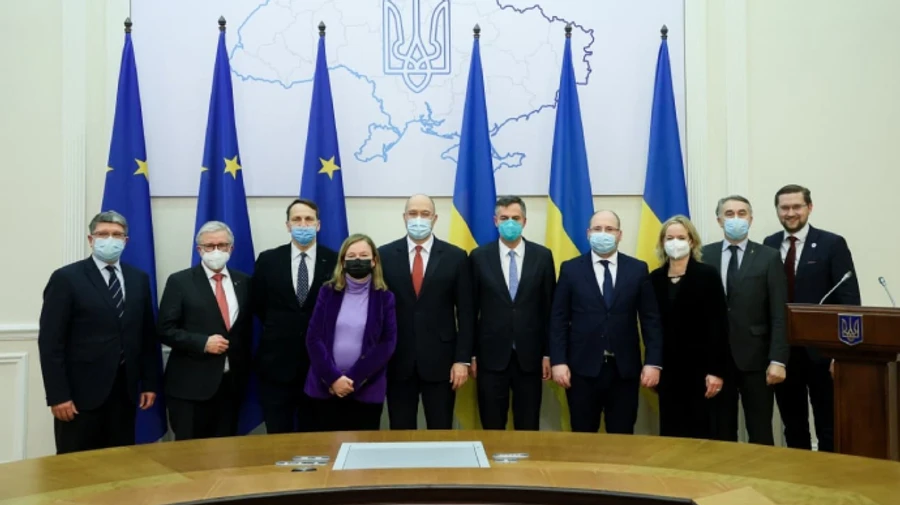 Шмигаль обговорив з євродепутатами санкції проти РФ і протидію Північному потоку-2