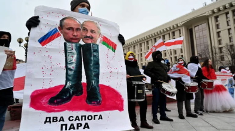 Дорогою Януковича: про що проситиме Лукашенко в Сочі на зустрічі з Путіним