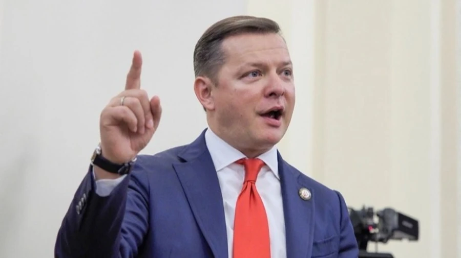 Довибори: після підрахунку 75% протоколів Ляшко відстає від слуги на майже 400 голосів