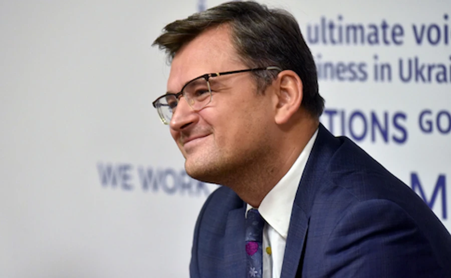 Кулеба розповів, що змотивувало Путіна до зустрічі в Парижі