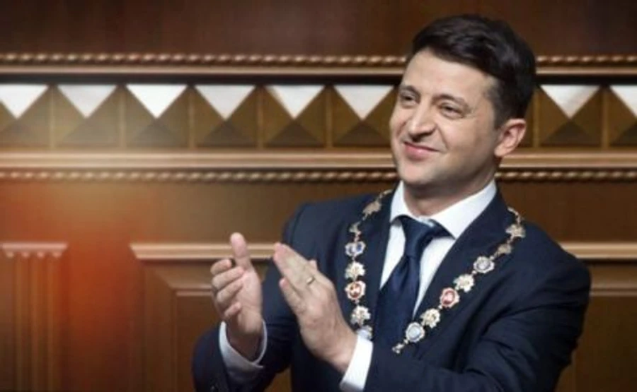 Влаштували канікули: Зеленський знову вимагає зібрати Раду