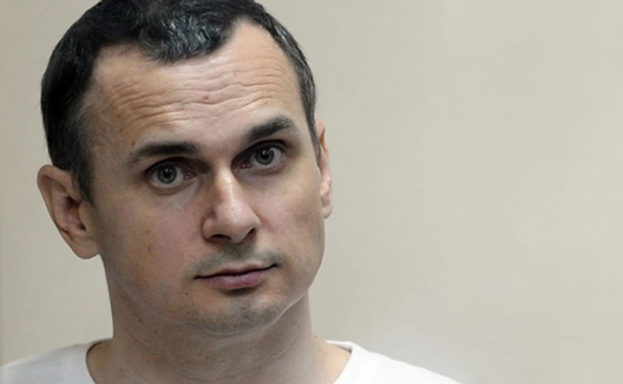 Мать Сенцова попросила Путина помиловать ее сына