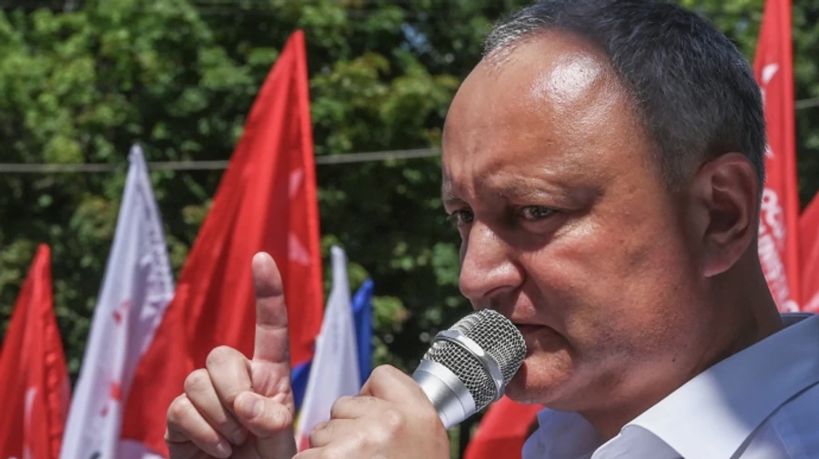 В Молдове проводят сотни обысков, часть из них – у соратников пророссийского Додона