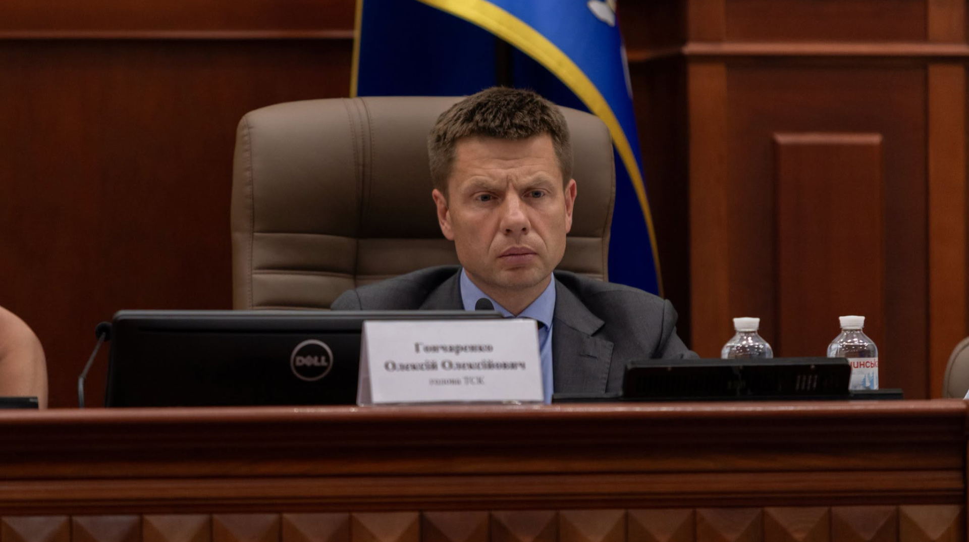 Гончаренко заявив, що Федоров не відповідає на виклик ТСК і пригрозив примусовим приводом