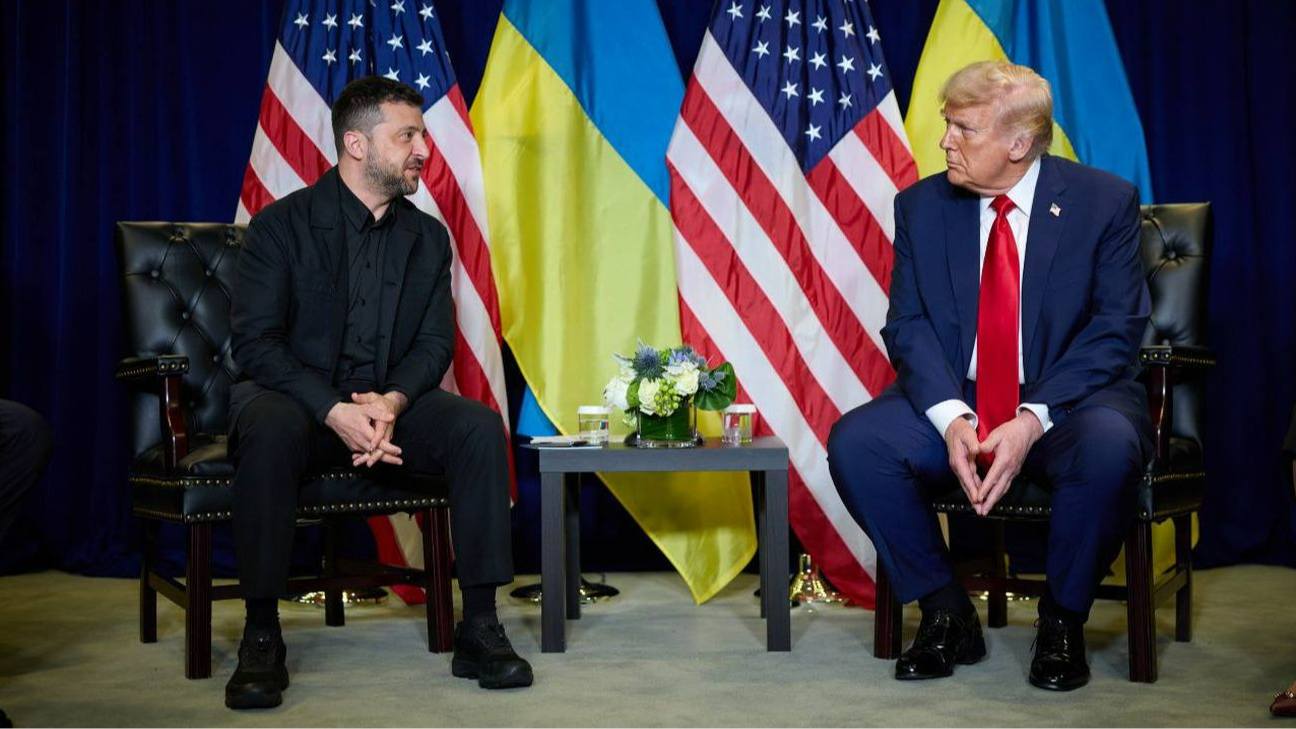 Bloomberg: Трамп просив Зеленського поїхати до Москви на зустріч з Путіним, той відмовив