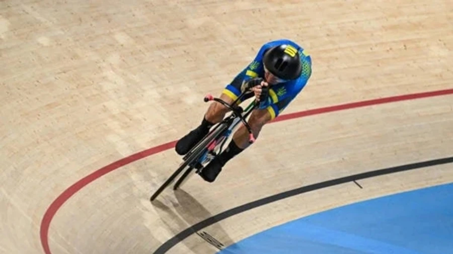 Ukrainian athlete Dementiev wins gold in cycling at 2024 Paralympic Games 