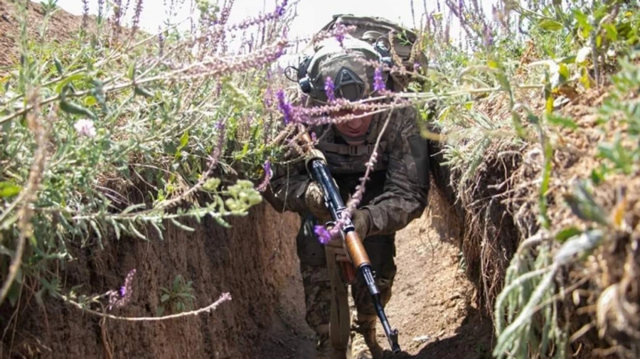 Russians near Bakhmut try to advance towards Chasiv Yar and Klishchiivka – Ukraine's General Staff