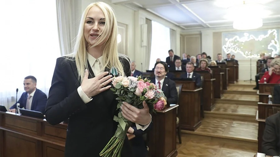 Putin decorates pro-Russian Moldovan MP in Moscow 