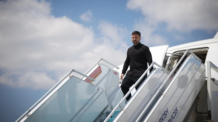 Zelenskyy arrives in Albania