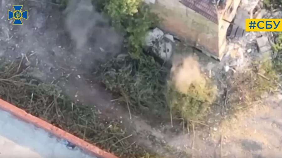 Ukraine's counterintelligence burn Russian tanks to music from Mortal Kombat