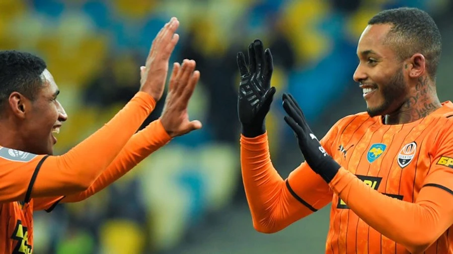 Шахтар в останні хвилини вирвав перемогу у Руха