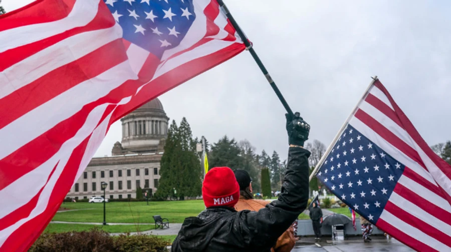 В США приняли законопроект об инфраструктуре на триллион долларов