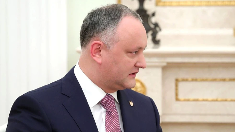 Додон пугает войной, если его партия проиграет на выборах