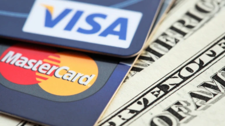 Россия готовится к отключению от Visa и MasterCard