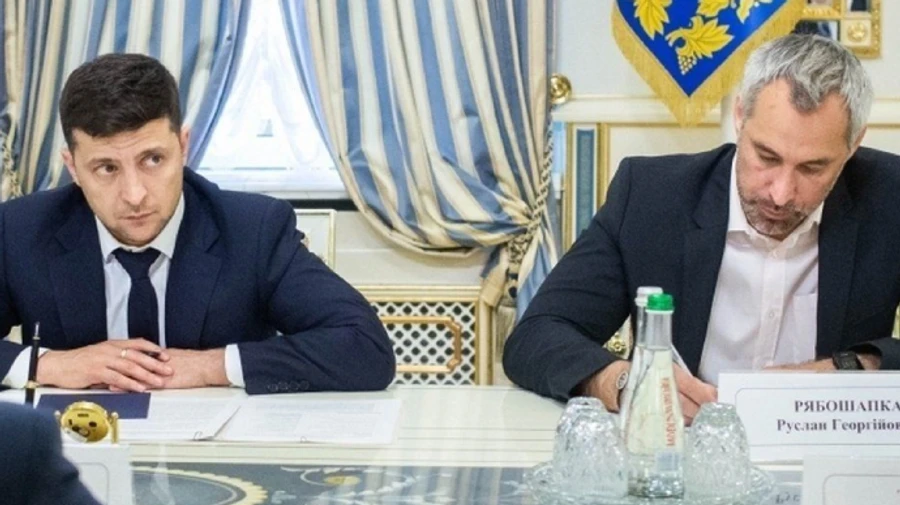 Зеленський розповів, як вмовляв Рябошапку бути генпрокурором, а той впирався