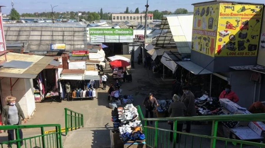 Кабмін дозволив роботу речових ринків