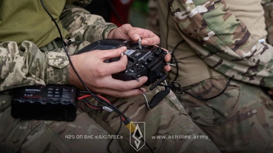 Втрати ворога на Харківщині зростають: полк Ахіллес показав, як горять окупанти