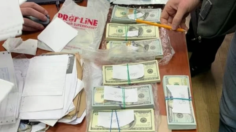 Мільйонний хабар для ОГП: суд виніс вирок експрокурору та його поплічнику