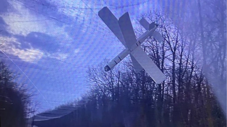 В антидроновой сетке на Славянском направлении застрял российский Ланцет