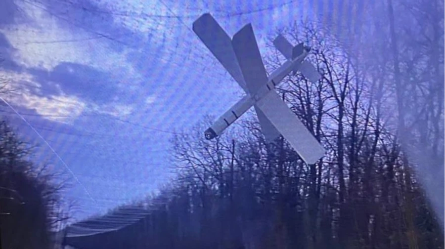 Russian Lancet drone is caught in anti-drone net on Sloviansk front – photo