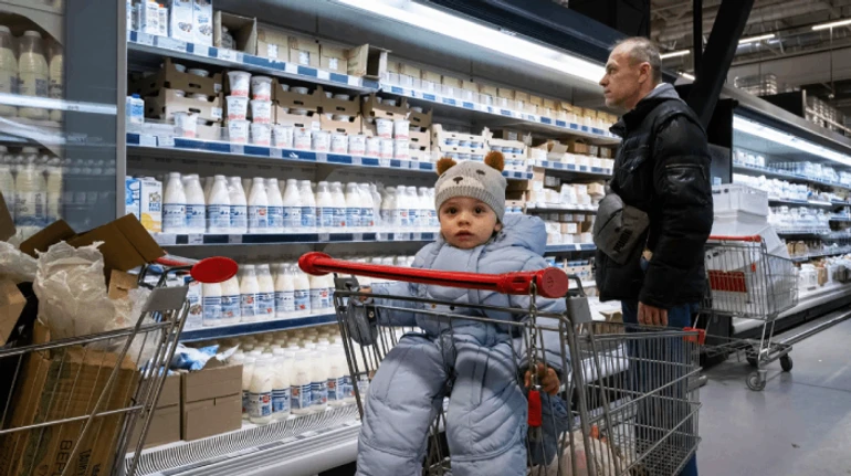 Больше платишь, меньше ешь. Почему производители продуктов уменьшают размеры упаковок