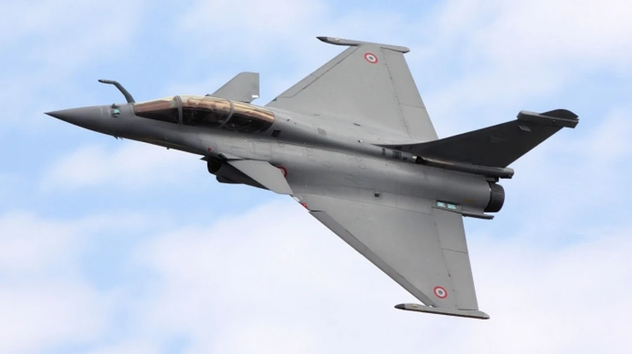 Во Франции столкнулись два истребителя, пилоты погибли