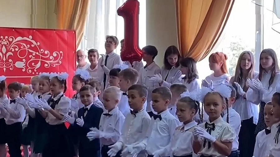 На окупованих територіях старшокласників без паспорта РФ не пустили на навчання – Спротив