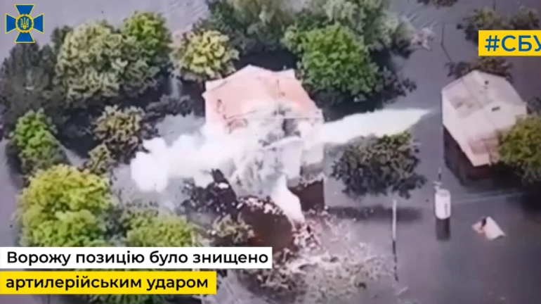 Ukrainian Security Service's Special Forces post video of them evacuating people from occupied territories under cover of artillery