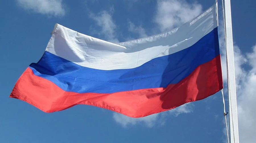 Норвегия высылает 15 российских шпионов из посольства в Осло