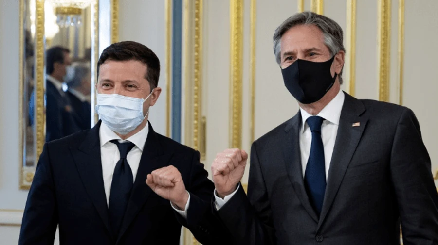 Головні новини четверга і ночі: пов’язана зі “слугами” мережа ботів, Блінкен і Зеленський