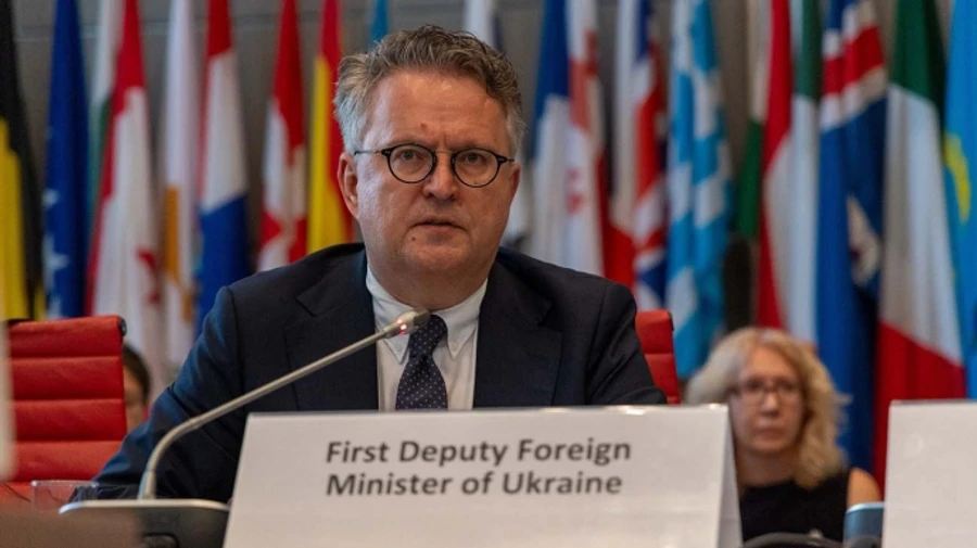 US must pressure Russia with sanctions if Zelenskyy-Putin meeting does not happen, Ukrainian diplomat says