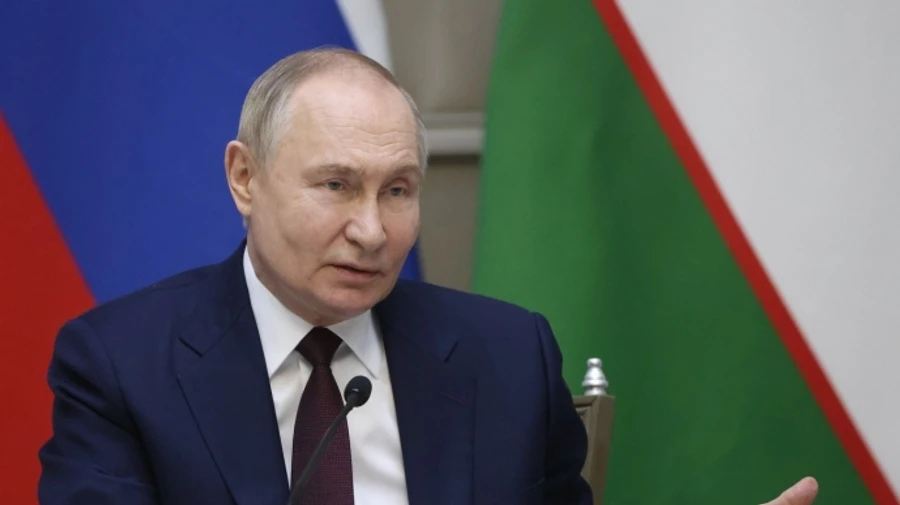 Putin congratulates Trump and says he is ready for dialogue