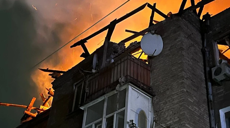 Russians attacked Kamianske in Dnipropetrovsk region: fires raged, 8 injured