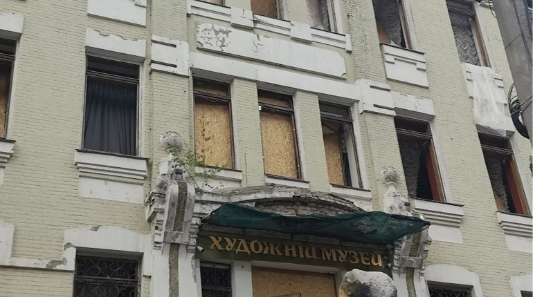 В Днепре во второй раз повредили Художественный музей российскими обстрелами