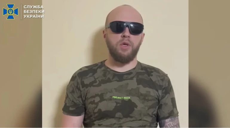 СБУ показала відео, де Каплунов визнає зв'язок з ФСБ РФ. Його адвокат заявляє про зізнання під тиском