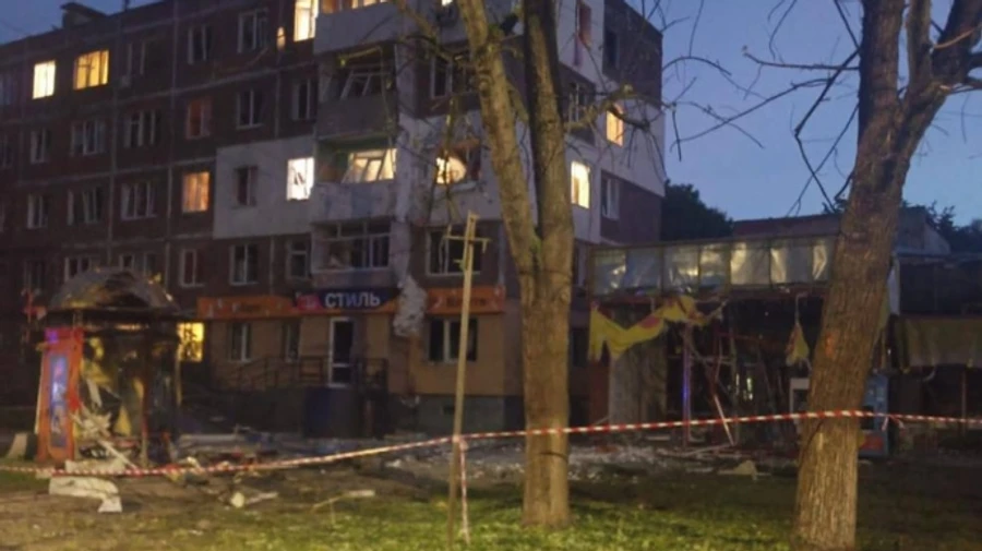 Росія вдарила Шахедами по Чернігову: четверо поранених, зруйновані житлові будинки