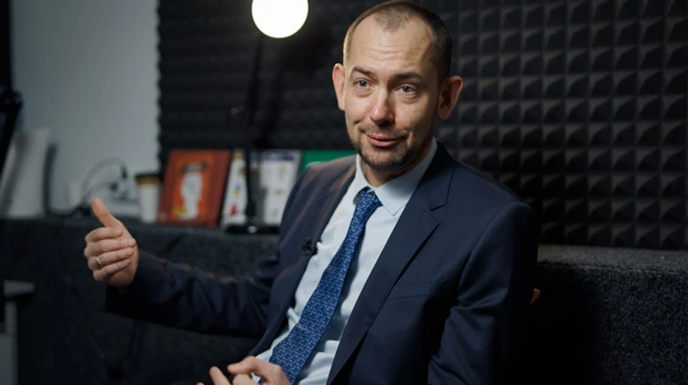 Последний из диких укров. Роман Цымбалюк о 13 годах работы в России, вероятности великой войны, капитане Зеленском и носке для Путина