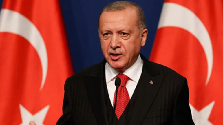 Двозначна інфляція і карколомне падіння ліри: як Ердоган зламав турецьку економіку