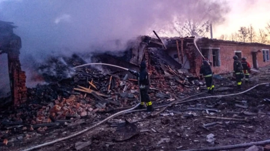 Russians drop guided bombs on Sumy Oblast, killing one person and injuring another – photos