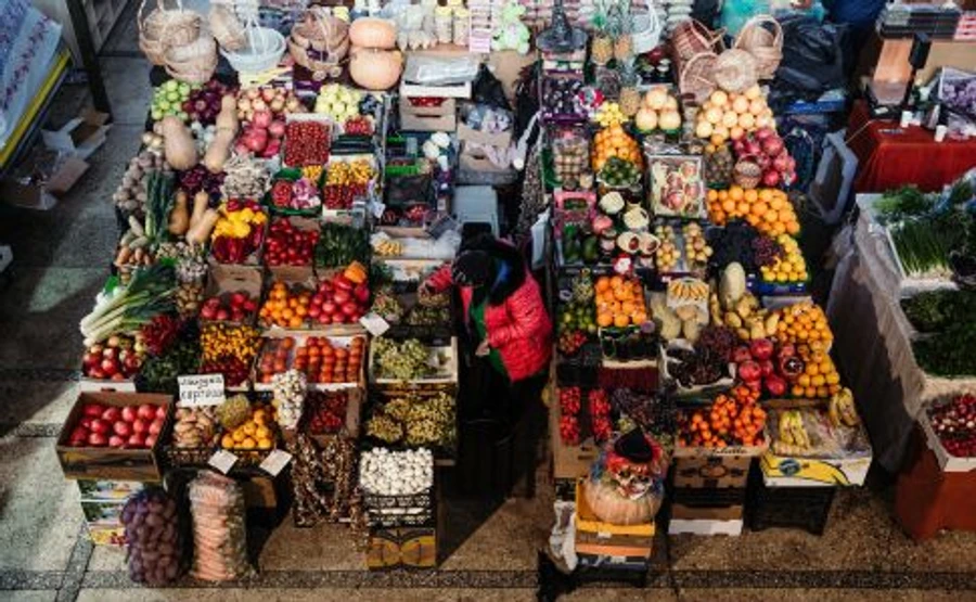 1 покупатель на 10м и проверка температуры: МОЗ опубликовал требования для работы рынков