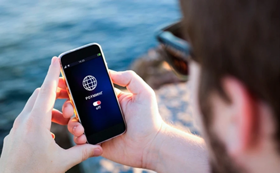 Три мобільні оператори скасували плату за дзвінки щодо коронавірусу в роумінгу